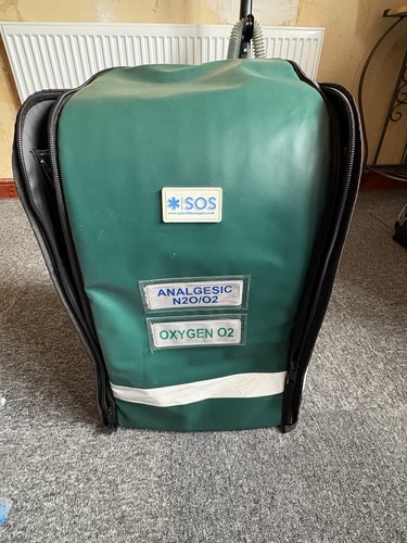 Paramedic oxygen carry - carry, bag