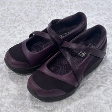 Sketchers Women's 7 Brown