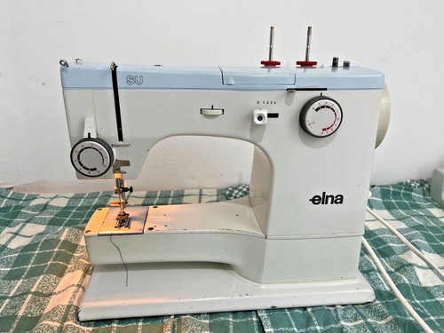 Working metallic elna - working,