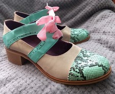 NIB Bed Of Roses By Irregular