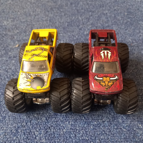 Hot wheels monster - hot,