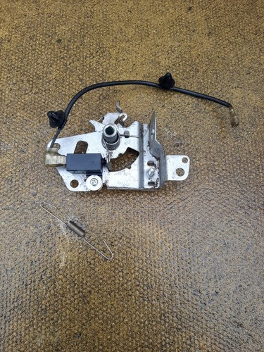Carburettor throttle linkage - carburettor,