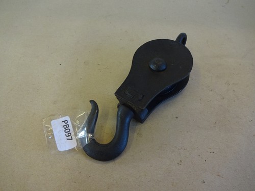 Tackle snatch block - snatch,