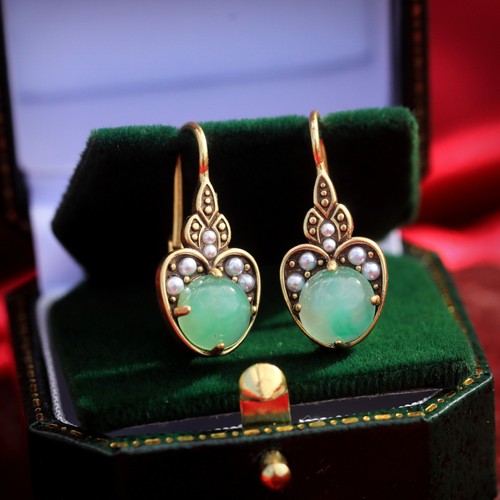 Jade green leaf stud - jade,