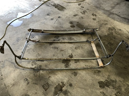 Mgb hood frame - rare, scissor