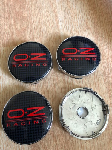 Racing car wheel centre - oz,