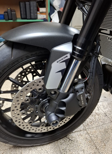 Cb1000r pair front brake - pair,