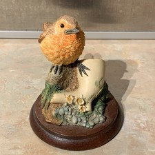 Border Fine Arts Robin on clay