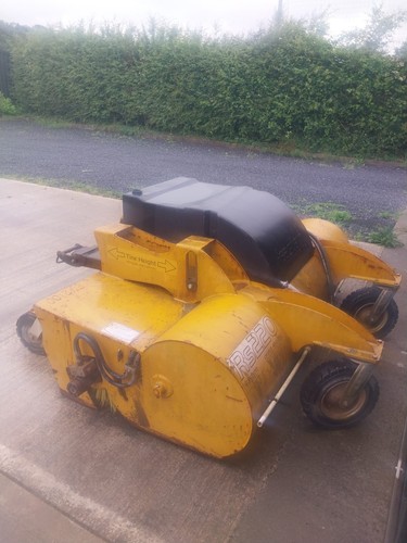 Road sweeper brush - sweeper,