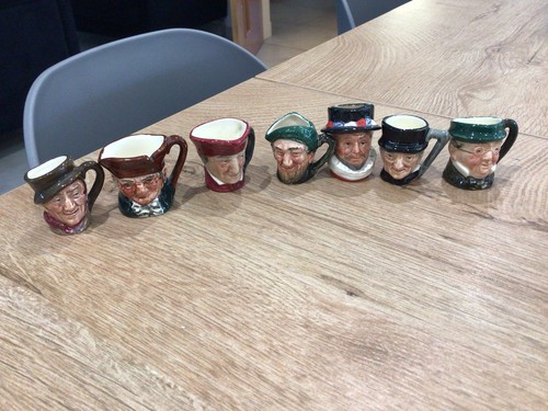 Vintage royal doulton tiny - royal,