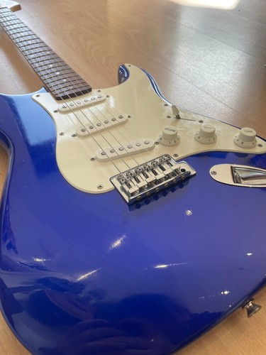 Squier affinity series - squier,