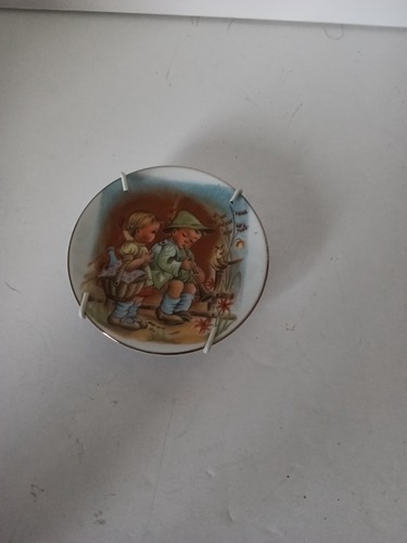 Miniature hummel style - miniature,