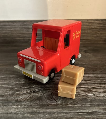 Postman pat royal mail - pat,