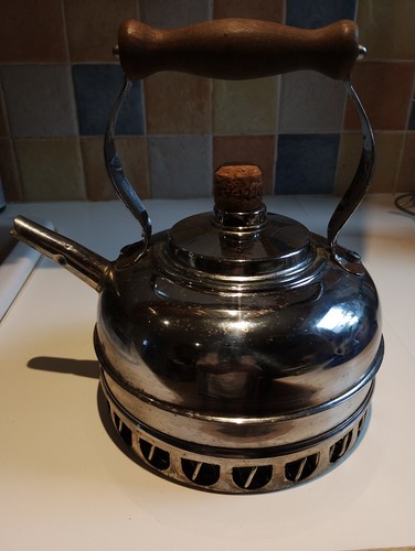 Chrome kettle for hob - chrome,