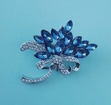 BLUE CRYSTAL FLORAL BOUQUET FASHION BROOCH
