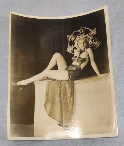 Burlesque vaudeville tanya lee - burlesque,