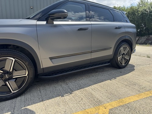 Gloss black side steps running - side,