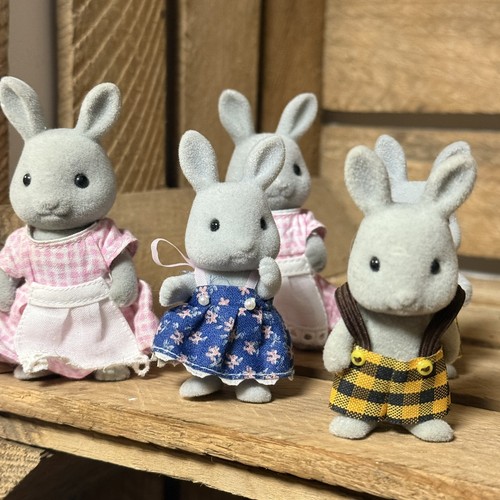 Sylvanian families babblebrook - families,