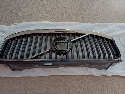 New genuine volvo xc60 - volvo,