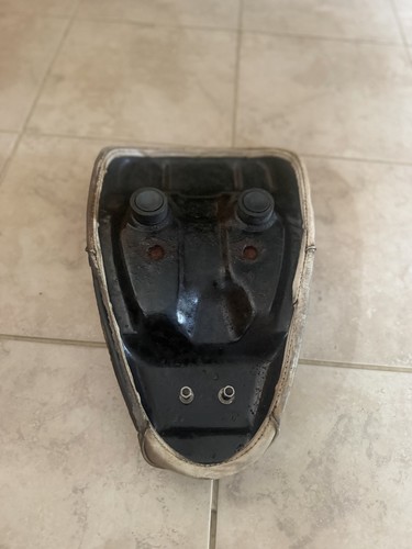Suzuki seat - fz,
