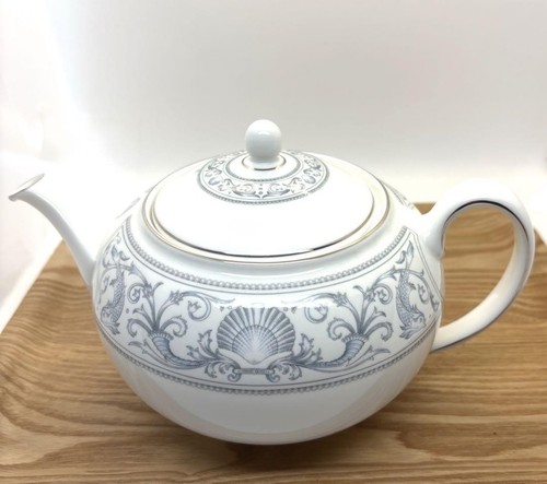 Wedgwood dolphins white - wedgwood,