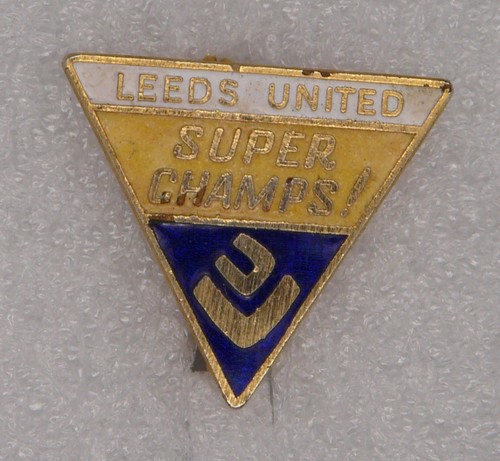 Leeds united enamel pin - leeds,