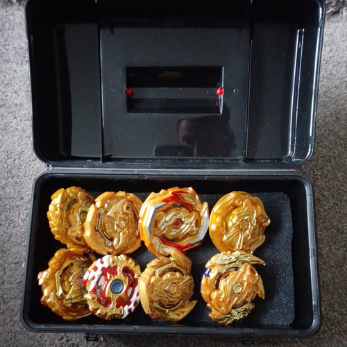 Beyblades box good - 8,
