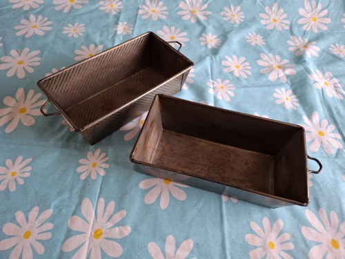 Vintage metal loaf tins - vintage,