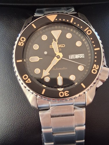 Seiko sports men black - seiko,
