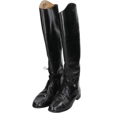 Straight-tip jockey riding