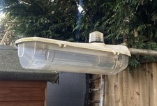 Davis GR100 SOX Streetlight. 