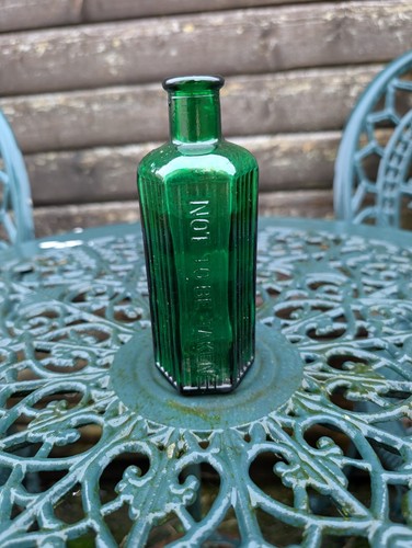 Vintage green hexagonal - vintage,
