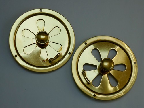 Polished brass hit and - brass, "hit