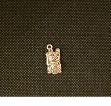 Silver Fenj  Shui waving