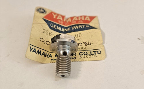 Nos yamaha xs750 oil pump - yamaha,