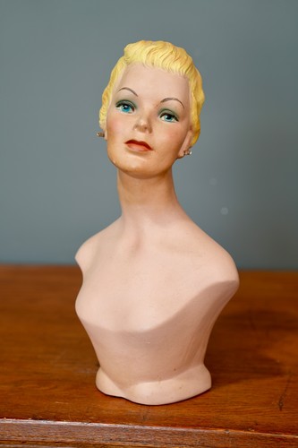 Vintage female mannequin head - female,