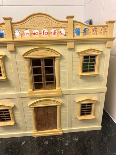 Sylvanian families country - families,