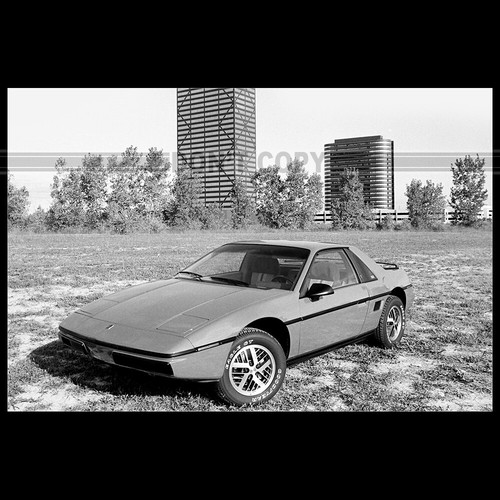 Photo 004705 pontiac fiero - photo,