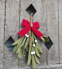 Christmas Felt Mistletoe 28 cm