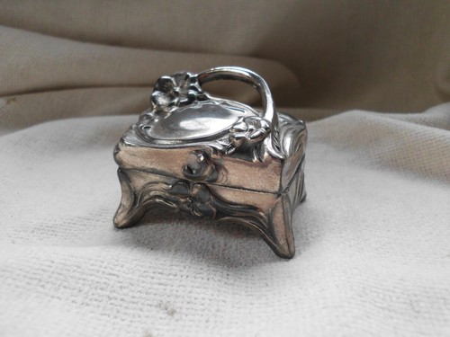 Old antique art - antique, nouveau