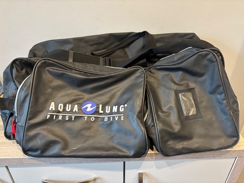 Aqua lung first dive - lung, large