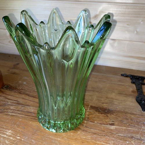 Art deco green - art, glass
