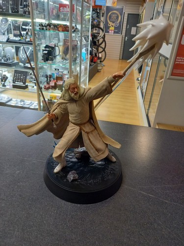 Weta workshop lord the - lord, of