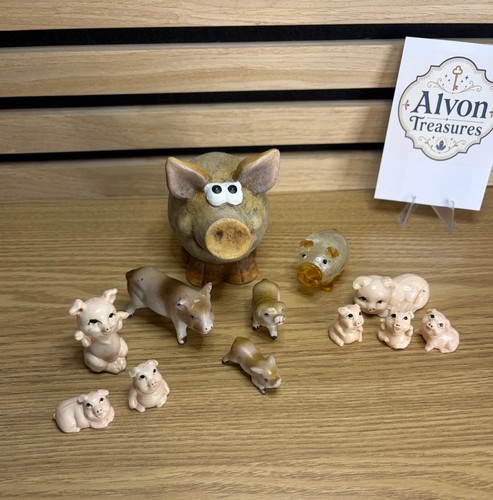 Vintage pig figurines - pig,