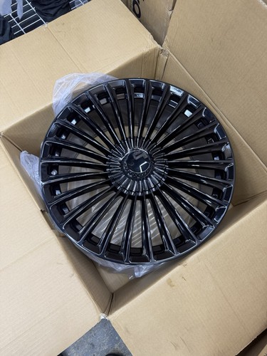 2025 maybach mercedes - 19",