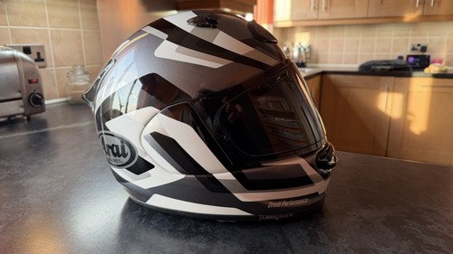 Arai quantic motorcycle helmet - quantic,
