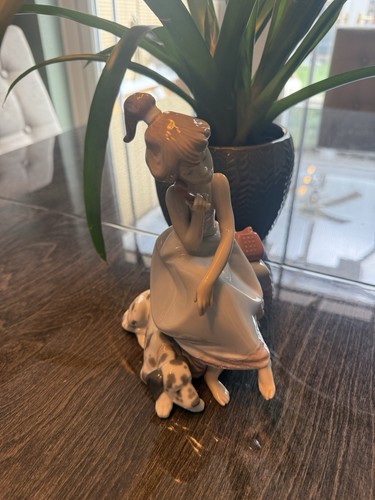 Lladro chit chat porcelain - chat',