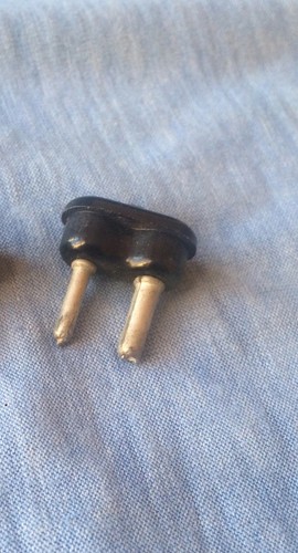 Leak voltage impedance - voltage,