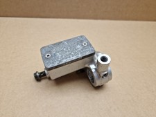 Suzuki VL800 Front brake