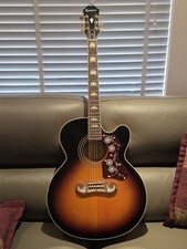 Epiphone EJ-200SCE Jumbo